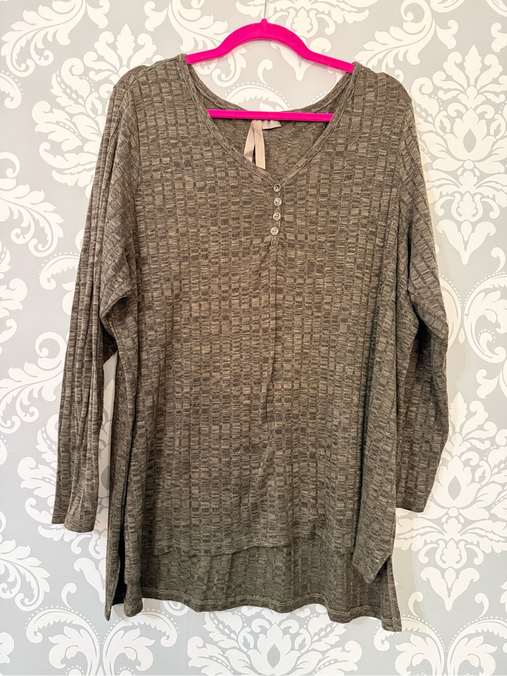 💫4/$25 • Addition Elle Women's Olive Green Henley Top